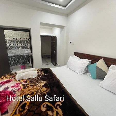 Hotel Sallu Safari Jaisalmer Bagian luar foto