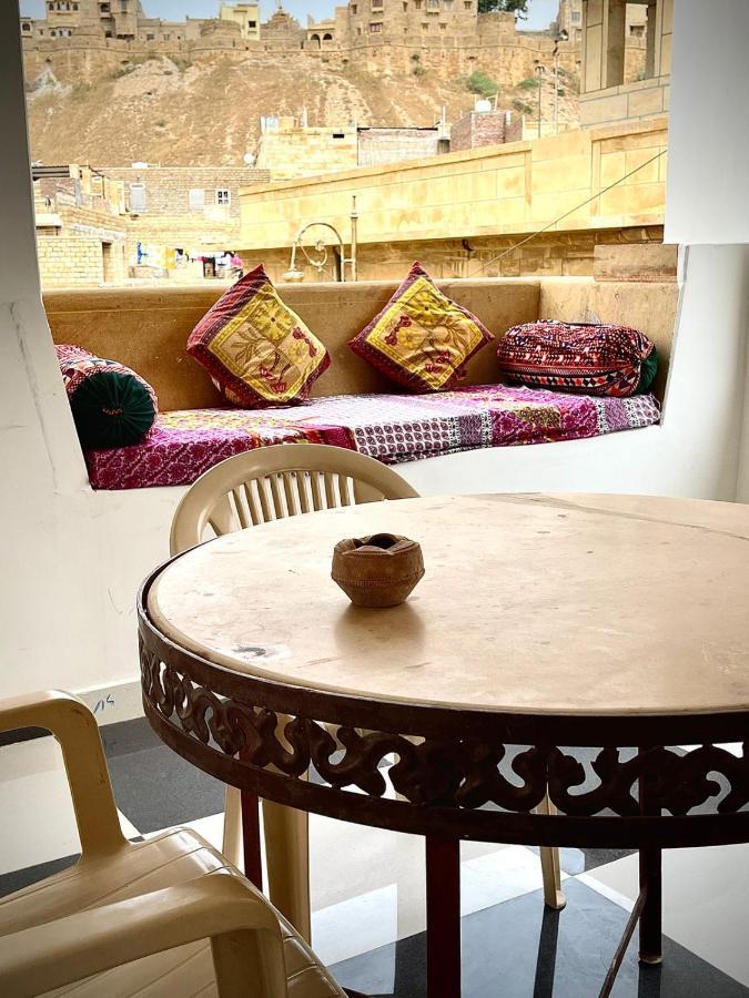 Hotel Sallu Safari Jaisalmer Bagian luar foto