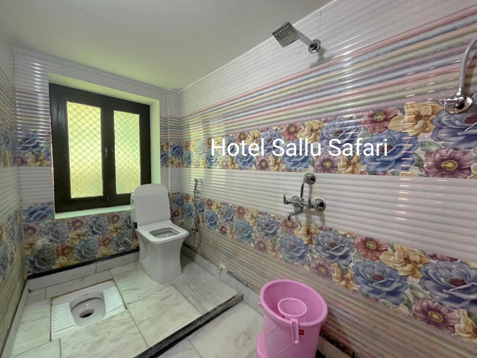 Hotel Sallu Safari Jaisalmer Bagian luar foto