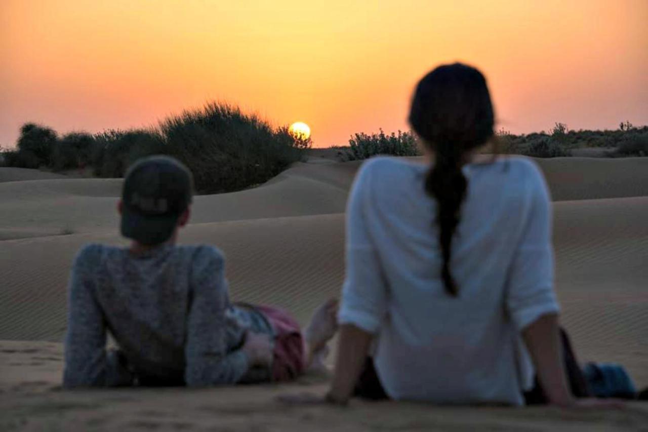 Hotel Sallu Safari Jaisalmer Bagian luar foto